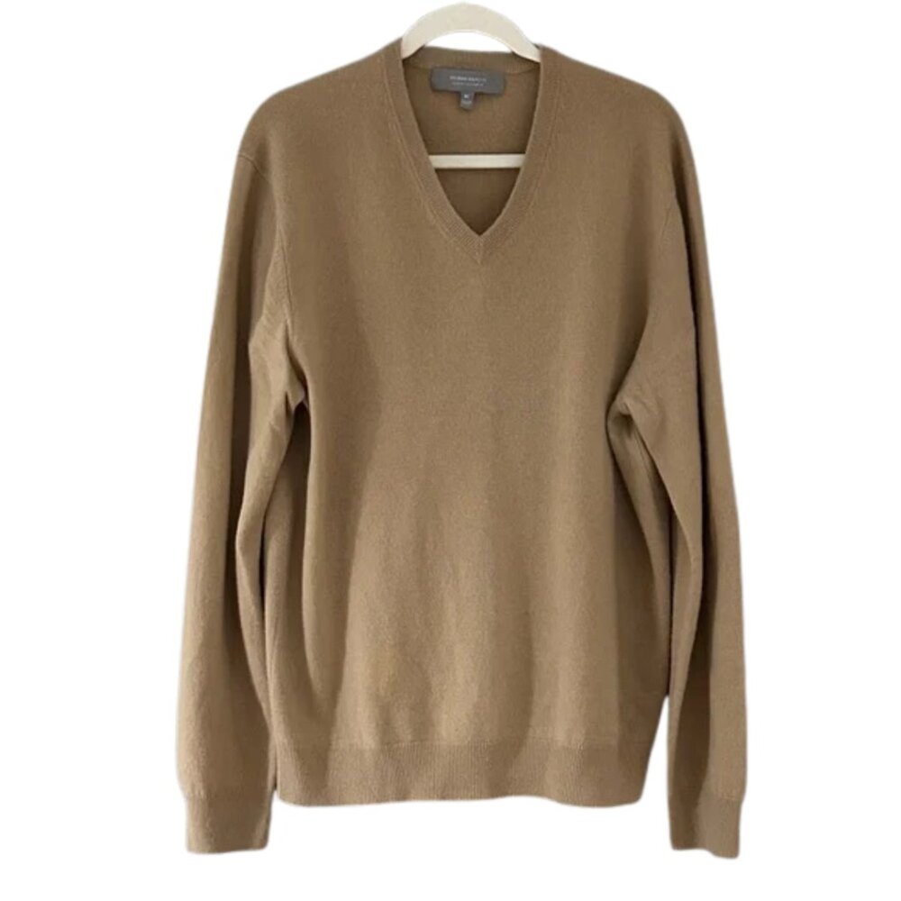 Neiman Marcus Men's Tan V-Neck Cloud Cashmere Sweater